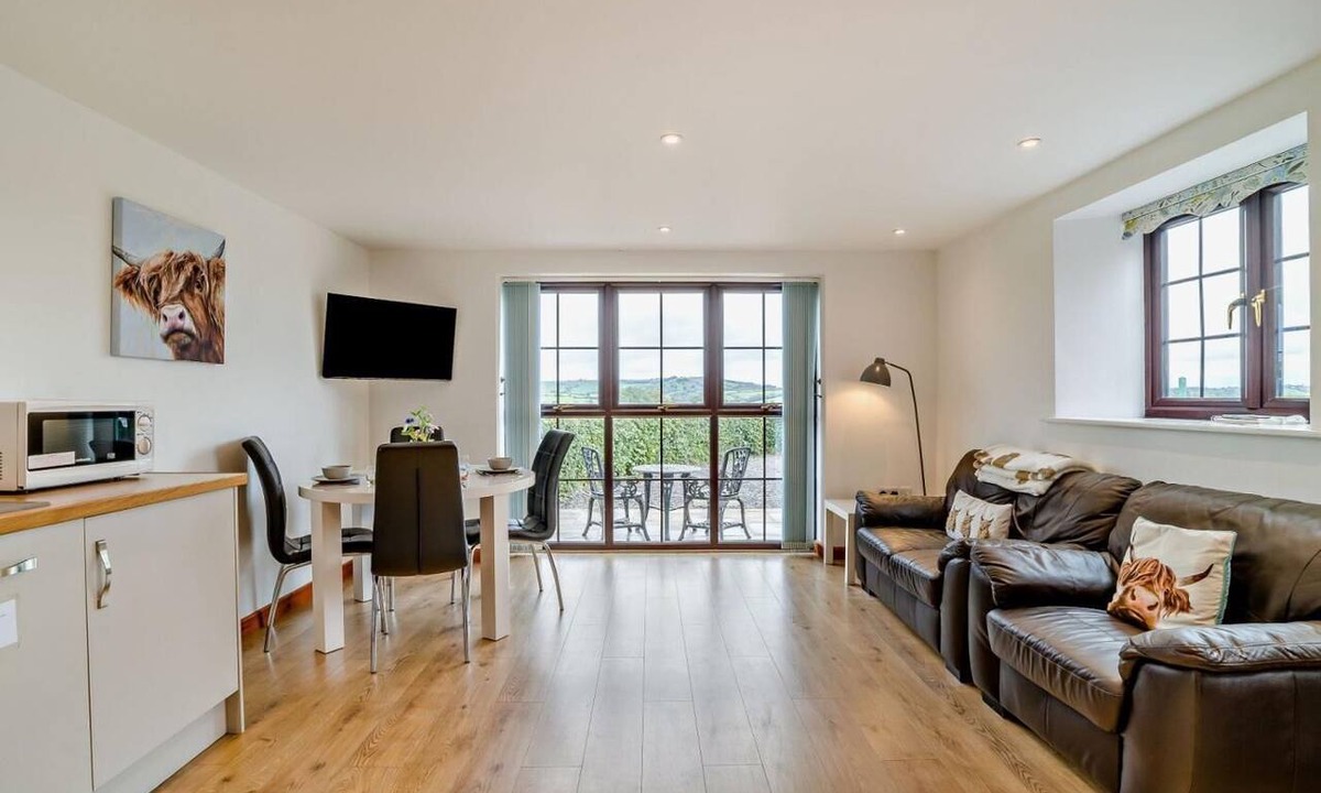 Stanton Drew Cottage | 1 Bed in Bristol (oc-72835)