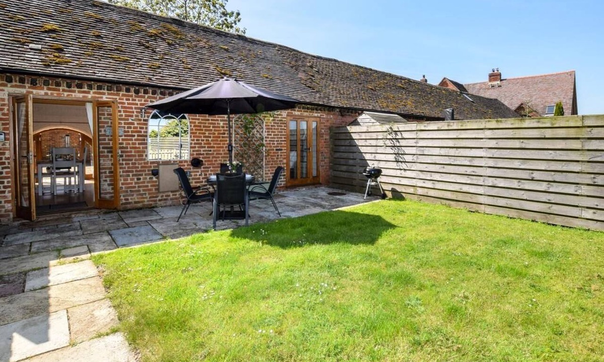 Pitchcombe Cottage | 1 Bed in Evesham (oc-89306)