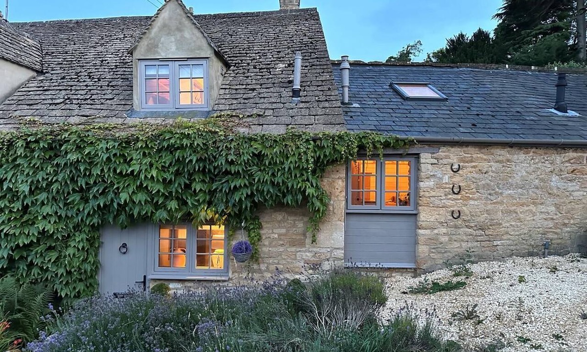 Longborough Cottage | 1 Bed in Moreton-in-marsh (oc-52674)