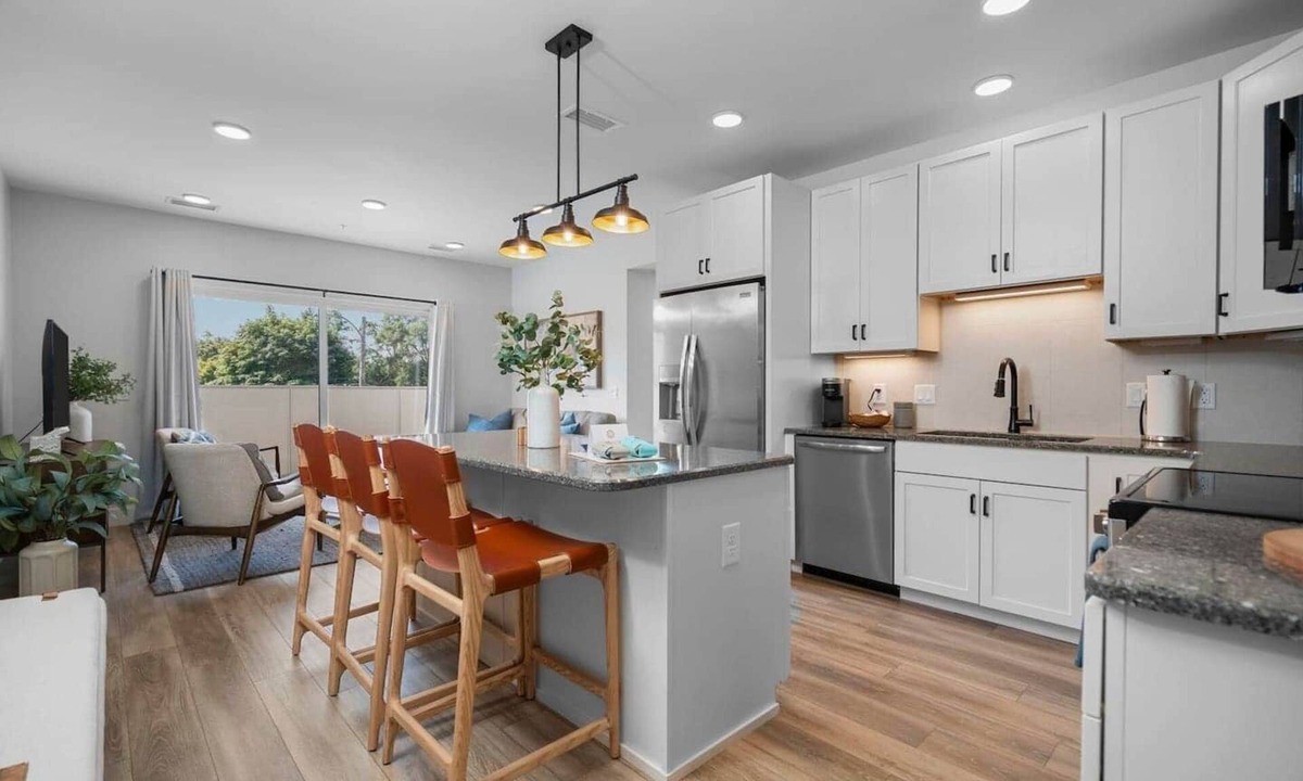 Traverse City House | 1 Block to Beach | Bikes, Wellness & More