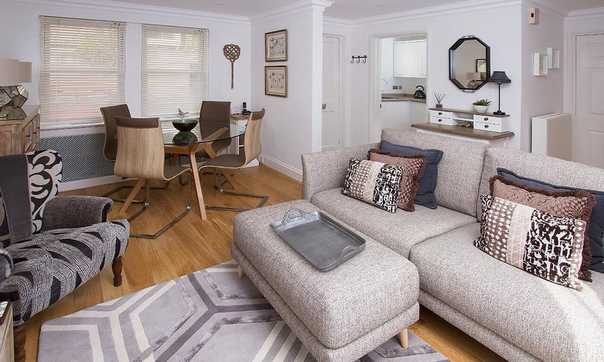 Upper Town Cottage | 2 Bed in Bath (oc-bhr50)