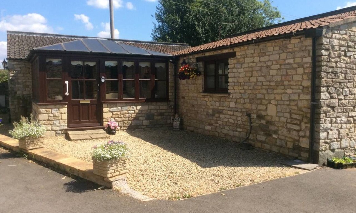 Bishop Sutton Cottage | 2 Bed in Chew Magna (oc-56550)