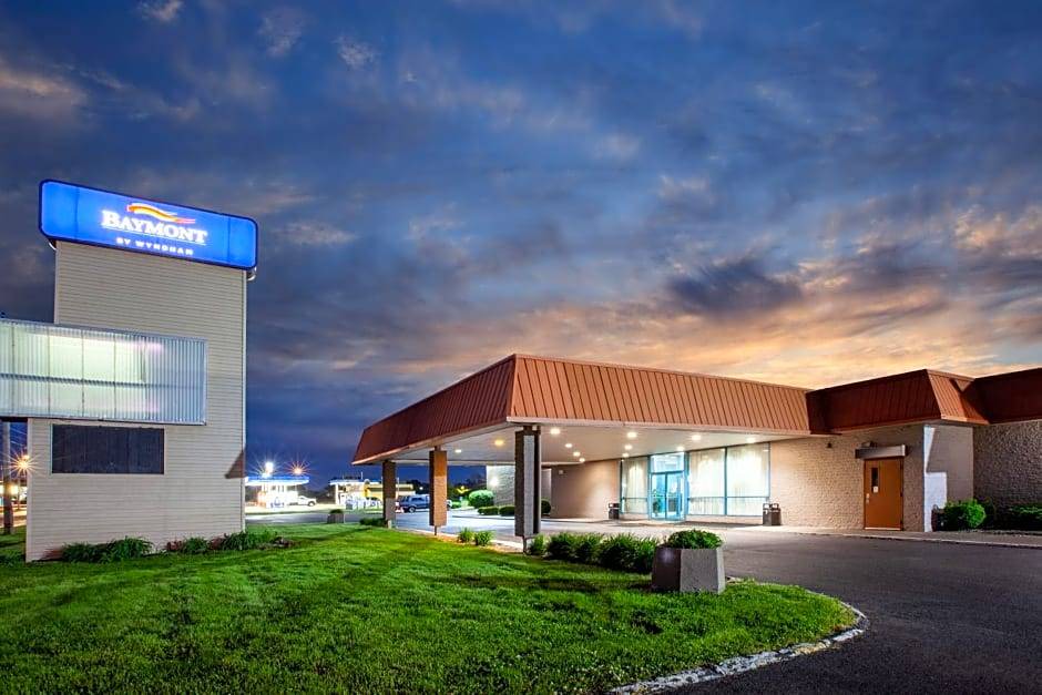 Northwood Hotel | 2-Star Hotel ∙ Baymont by Wyndham Northwood