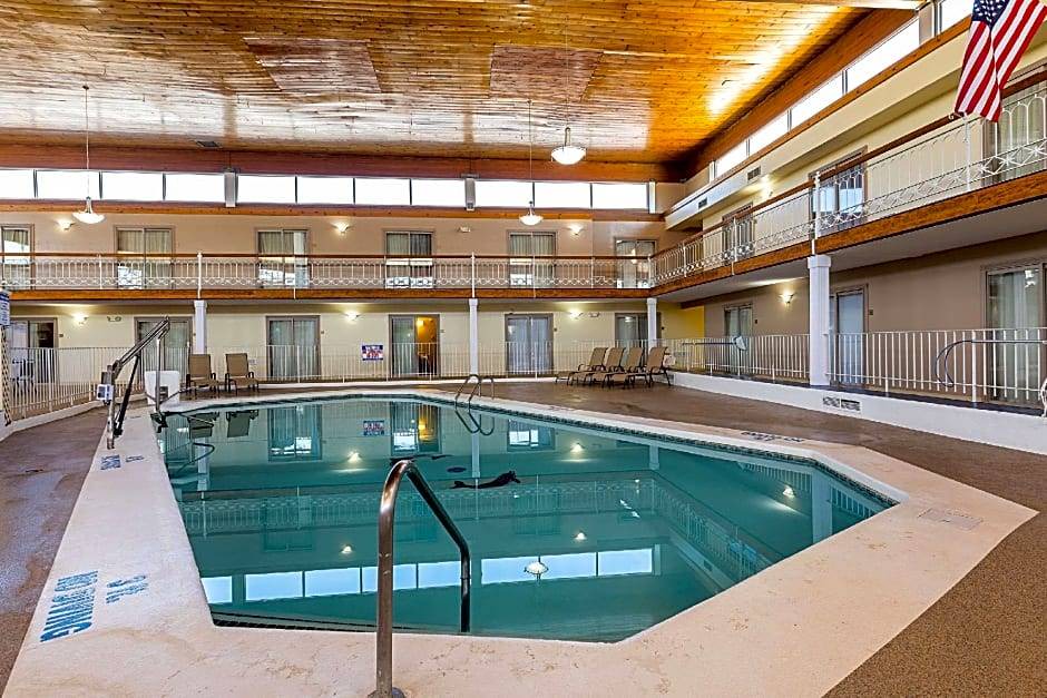 Coldwater Hotel | 2-Star Hotel ∙ Quality Inn & Suites Coldwater near I-69