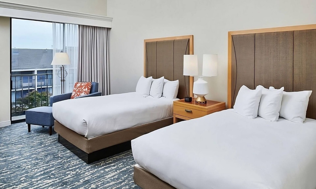 Berkeley Hotel | 2 Units | Bayfront Retreat near UC Berkeley | Pool, Free Parking & Pet Friendly