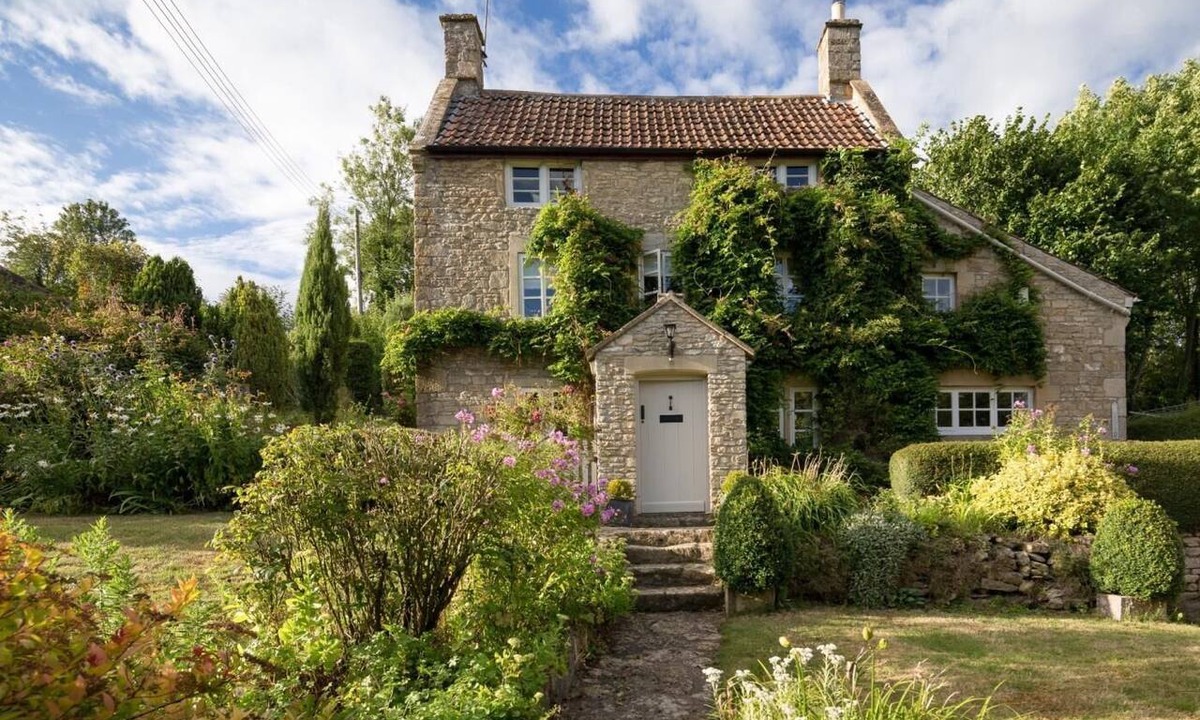 Combe Hay Cottage | 3 Bed in Bath (oc-skn21)