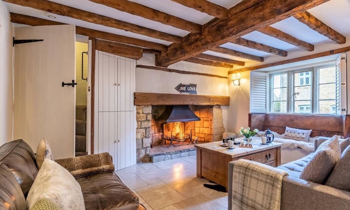 Longborough Cottage | 3 Bed in Cheltenham (oc-49965)