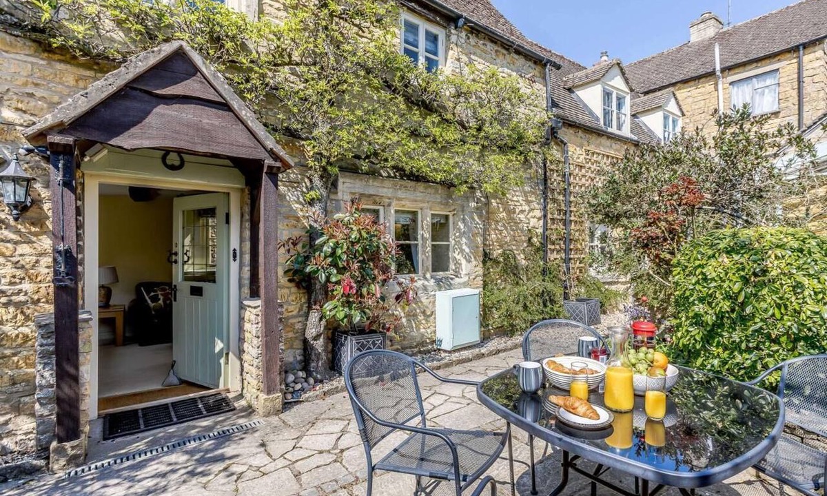 Bourton Cottage | 3 Bed in Cheltenham (oc-ptree)