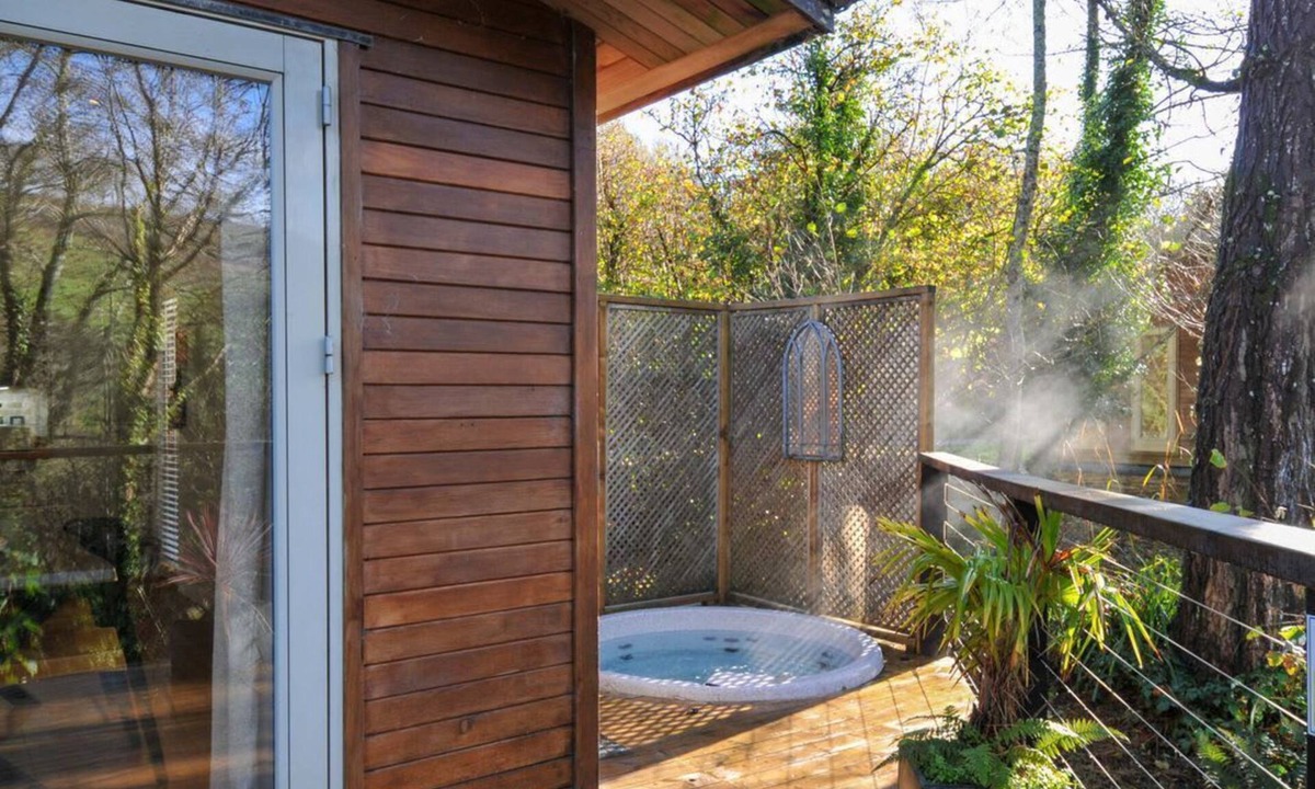 Looe Cabin | 6 Stonerush Valley, Lanreath