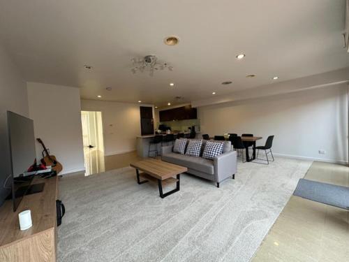 Springvale House | A cozy room with ensuite in Springvale, in a shared accommodation