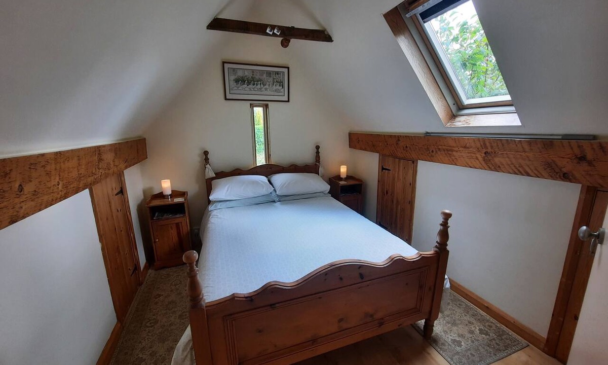 Temple Guiting Cottage | A hidden gem tucked away in a quiet rural village with excellent pub.