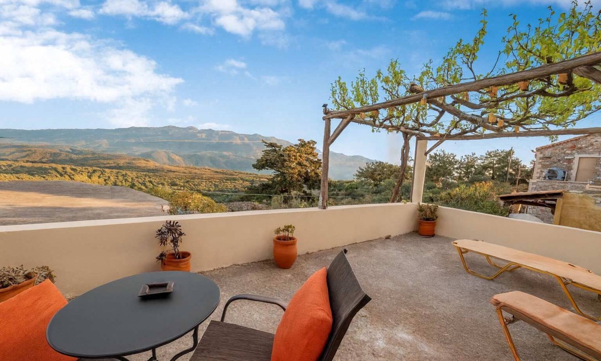 Malaxa House | Agapi's Charming Retreat - Rustic Escape By Chania
