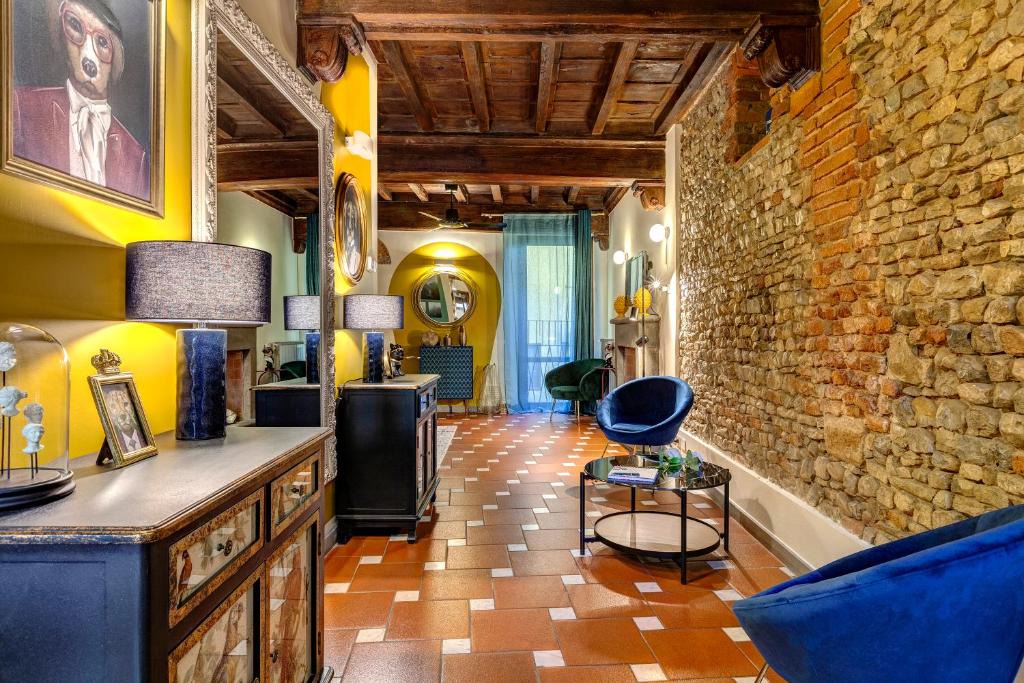 San Lorenzo Apartment | Agnese Apartment by Mamo Florence