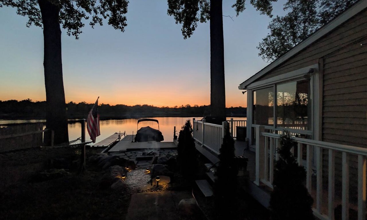Ortonville House | All Sports Lakefront Sunset w/Deck, Firepit, Dock