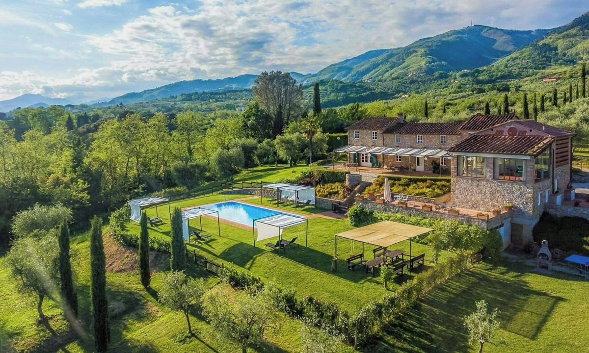 Capannori Apartment | Apartment with view in Segromigno in Monte