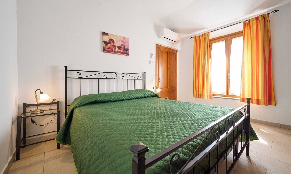Gavorrano Apartment | Apartment 'Le Sugherine - Pala' with Shared Pool, Wi-Fi and Air Conditioning