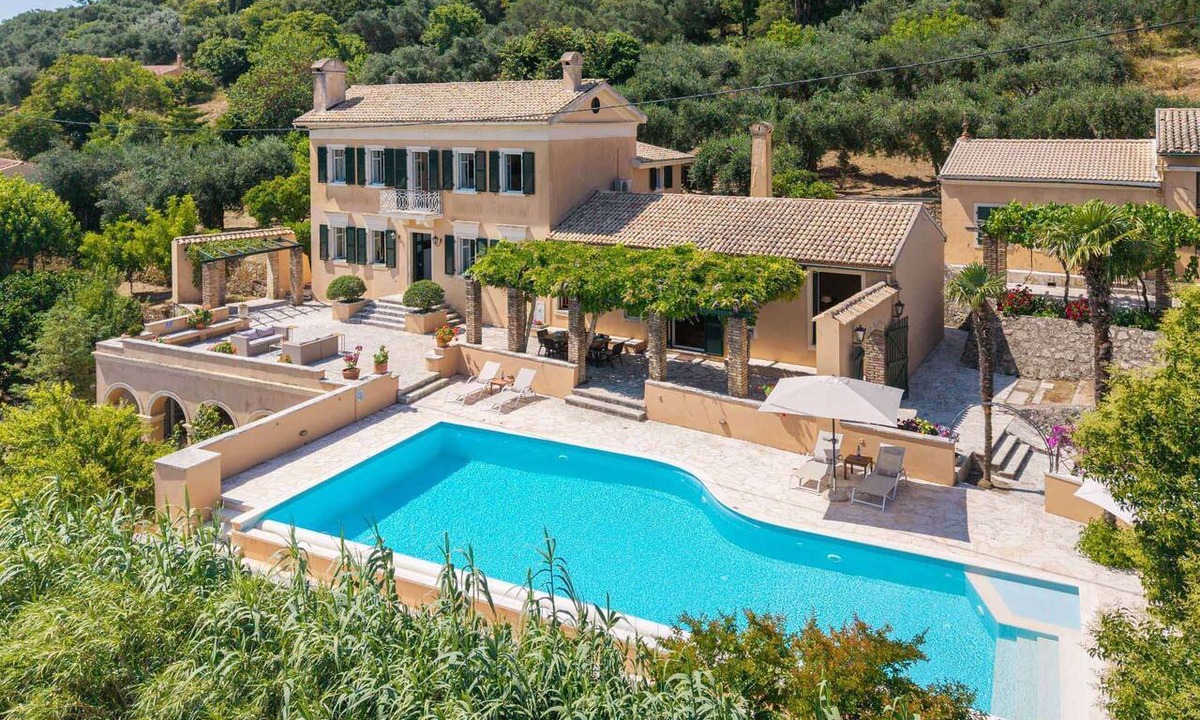 Vatos Villa | Arhondiko - Five Bedroom Villa, Sleeps 9
