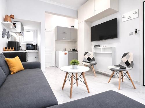 Nikaia-Agios Ioannis Rentis Apartment | Athens Explorer Studio Near Transit by ΜPS