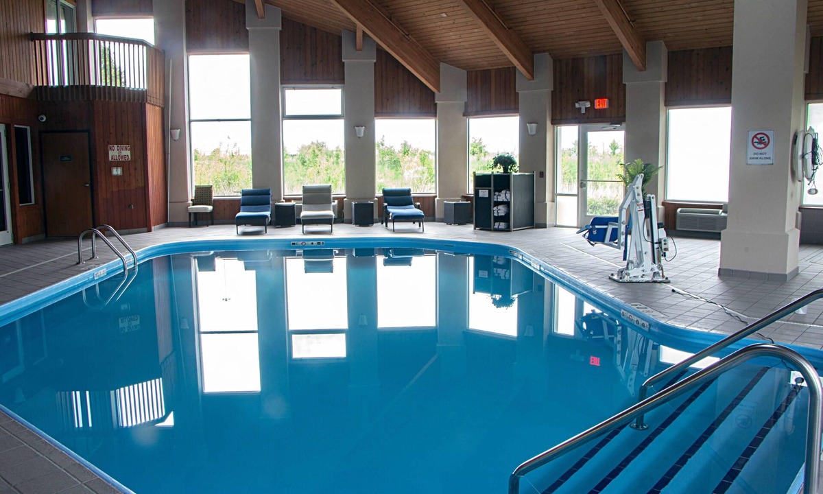 Maumee Hotel | Baymont by Wyndham Maumee Toledo