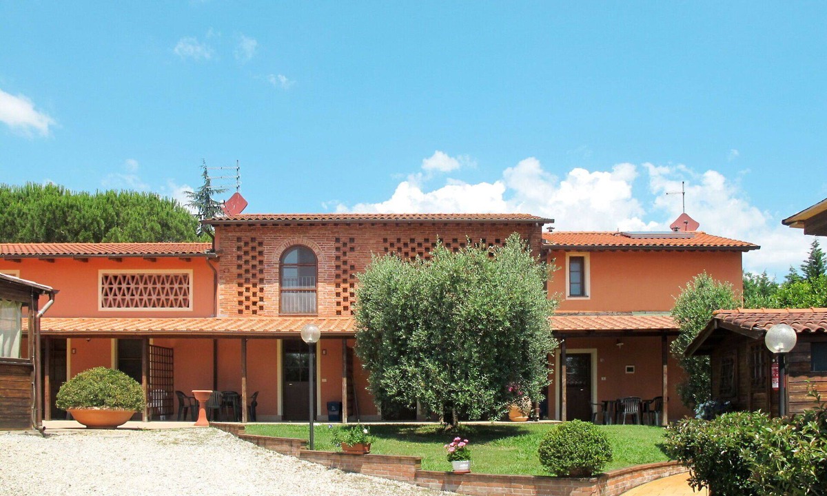 Orentano Apartment | Beautiful apartment for 5 guests with A/C, WIFI, pool, TV and patio