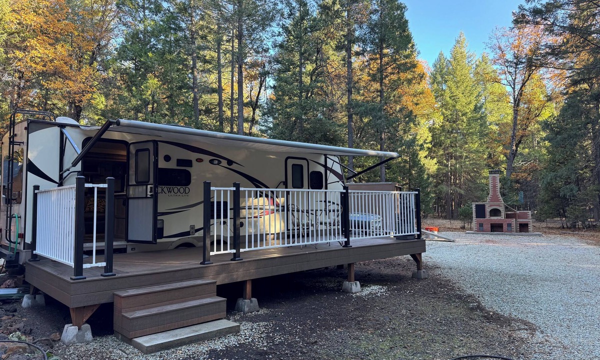 Shingletown House | Beautiful 1-bedroom recreational vehicle with AC/heater in Shingletown