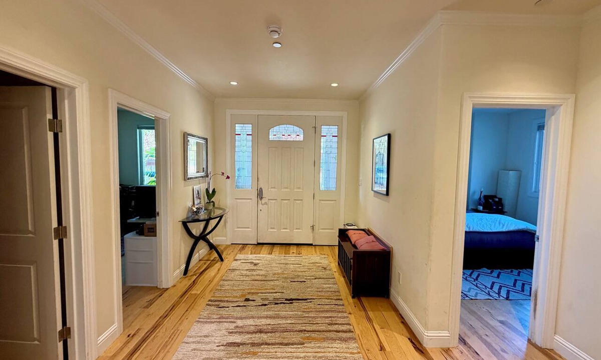 Tamalpais-Homestead Valley House | Beautiful 5BR Mill Valley Home - Redwoods, Muir Beach & SF within minutes.