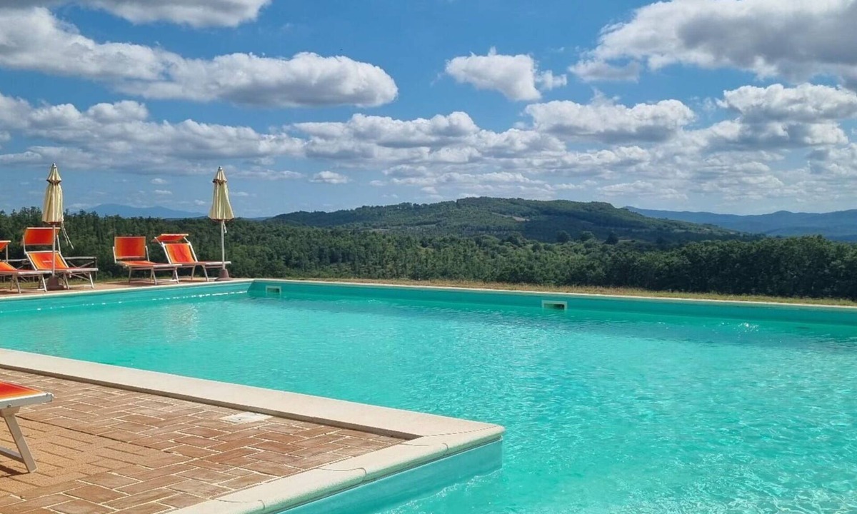 Simignano House | Beautiful villa for 6 guests with WIFI, pool, A/C, close to Siena
