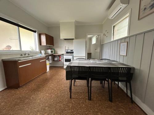 Bemm River Apartment | Bemm River Bungalows - Pelican Pad - Bungalow 2 holiday accommodation