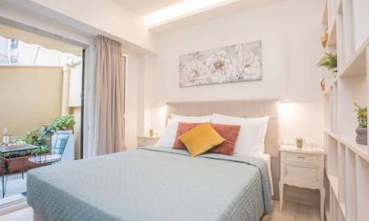 Corfu Town Apartment | Bethy's #2|Studio - One Bedroom Apartment, Sleeps 2