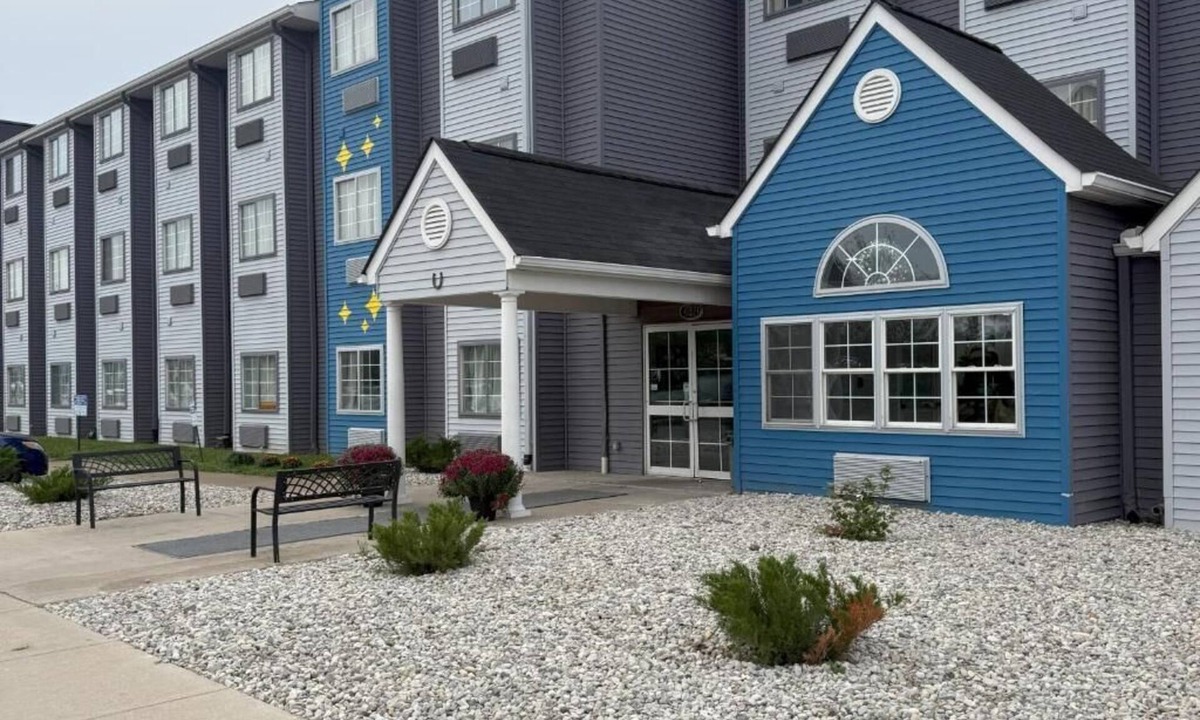 Northwood Hotel | BlissPoint Inn & Suites, Northwood