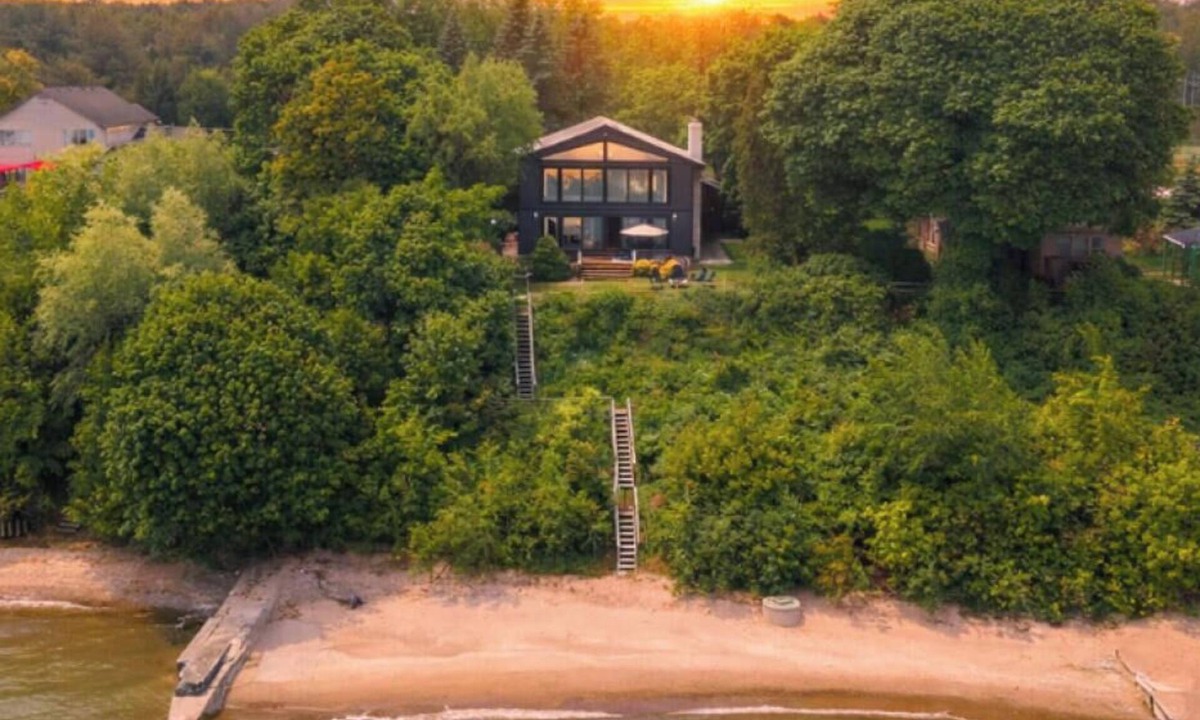 Carsonville House | Blue Water Beach House! Amazing Beach, sleeps 20!