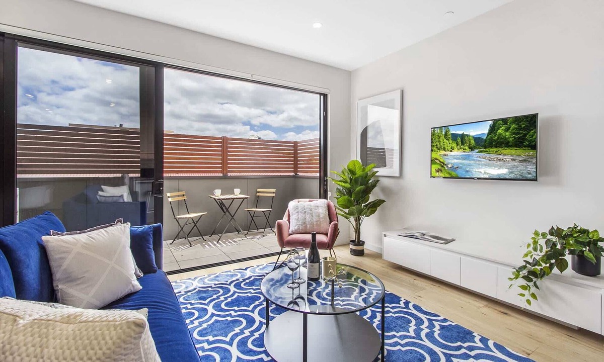 Carnegie Apartment | Boutique apartment in quiet, sought-after suburb