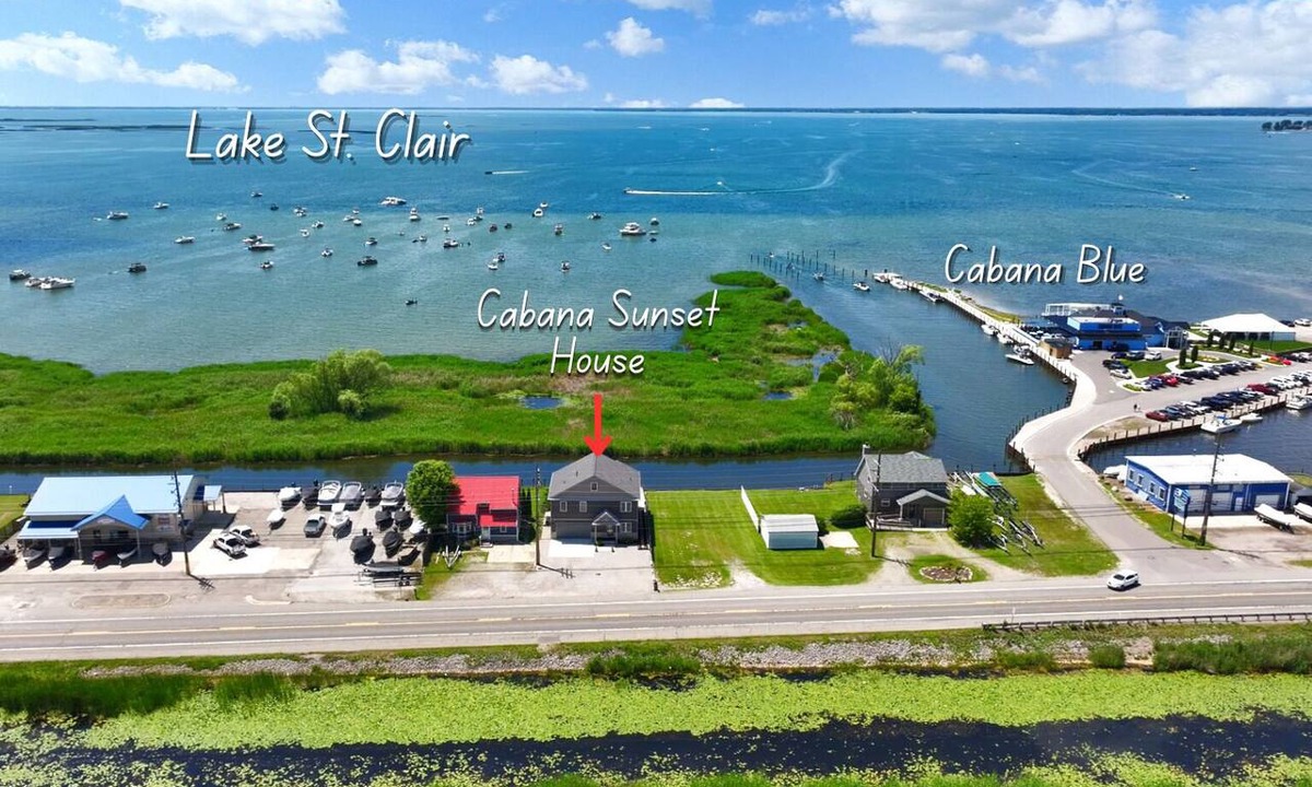 Anchorville House | Cabana Sunset House | Lake Front | Great Location!