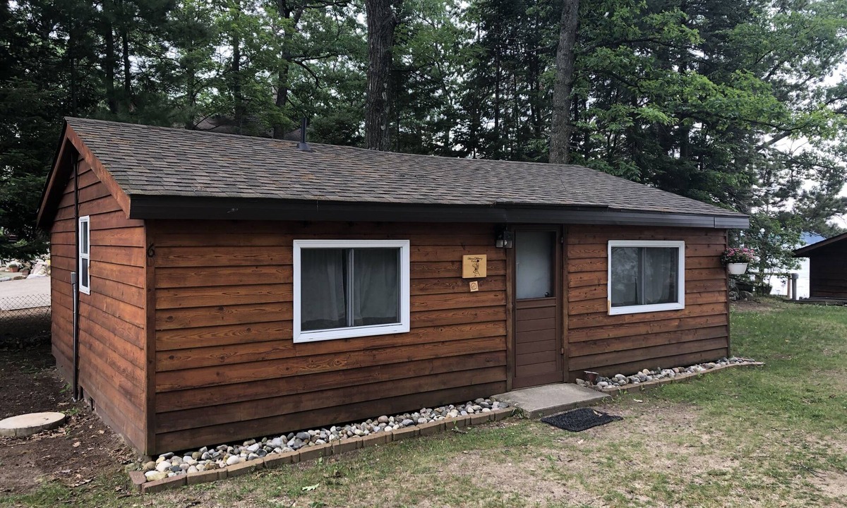 Mayfield Cabin | Cabin 6 Lake Cabins Resort on Fife Lake