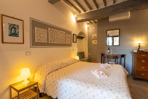Monticchiello House | Camera Lanciotta