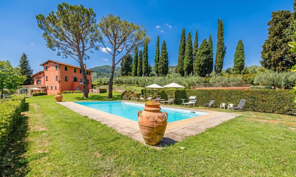 Capannori House | Casa Paradiso with Panorama and Private Pool, Capannori, Italy