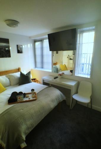 Dudley Apartment | Castle Terrace (B3 R3)