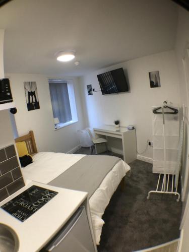 Dudley Apartment | Castle Terrace (B3 R4)
