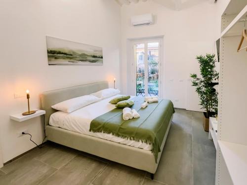 Sant'Antonio Apartment | [Centro Storico] Spina Green House