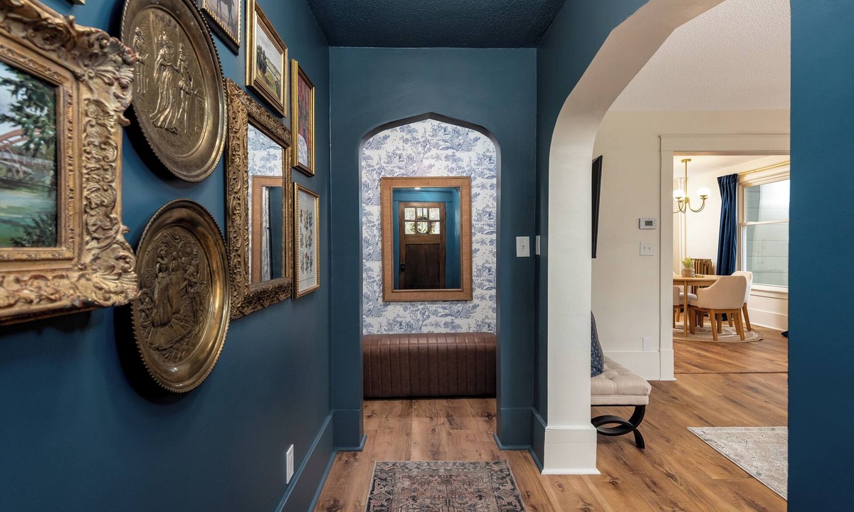 Midland Apartment | Charming 1 Bed Historical Apartment - Steps to Downtown Midland