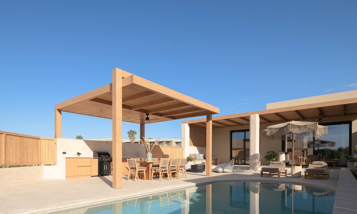 Karteros Villa | Cicada Helios Suite, Elegant Beach Living