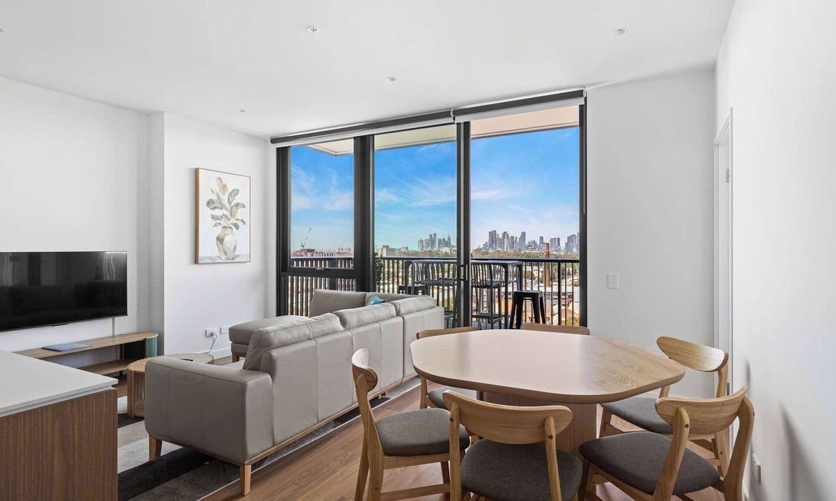 Brunswick Apartment | City View 3BR | Free Parking | Family Friendly
