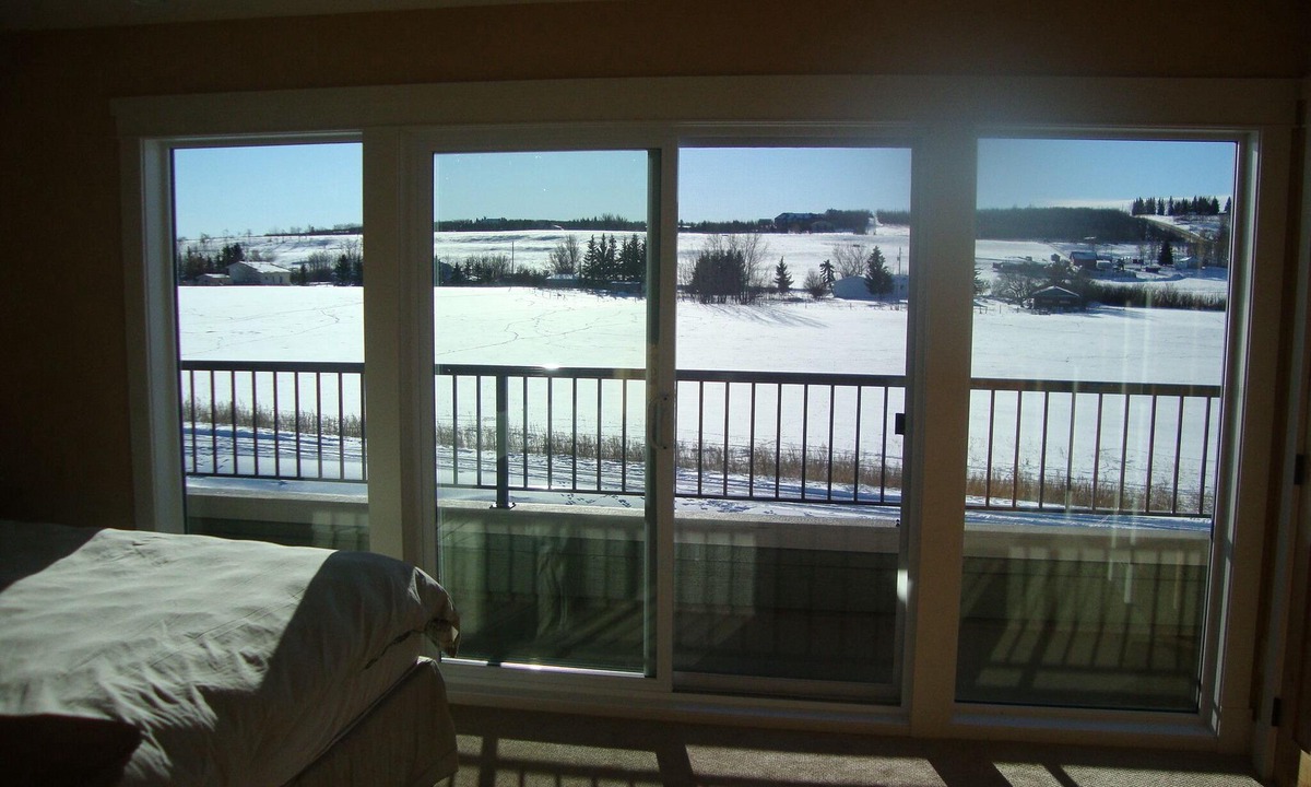 De Winton Cottage | Close to Calgary and Spruce Meadows Esquestrian