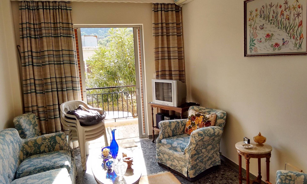 Rimpari Apartment | Close to Lavrio Seaport and El. Venizelos Airport