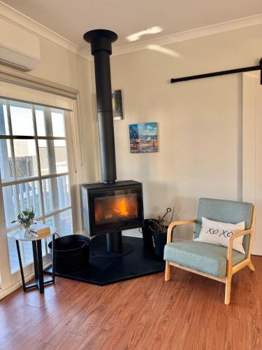 Kilcunda House | Coastal Sanctuary, Spa, EV friendly, Pet Firendly with Fireplace, wood provided Just 50m to Kilcunda Beach and 100m to the Ocean View Hotel The Sticks and Copper Door Kitchen Accessibility Friendly