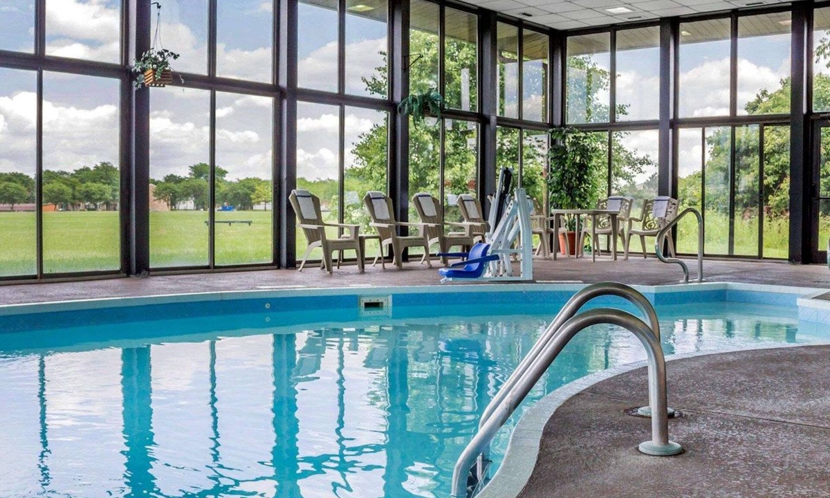 Maumee Hotel | Comfort Inn Maumee - Perrysburg Area
