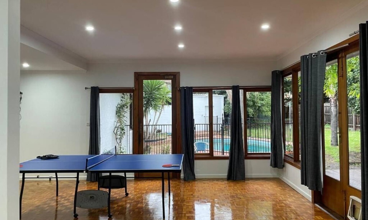 Brighton East House | Comfy 5 Bedroom retreat stay at Melbourne!