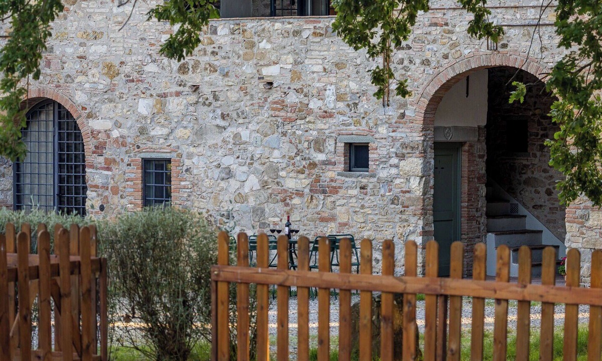 Sambuca Apartment | Cosy apartment for 6 people with WIFI, pool and terrace, close to Greve In Chianti