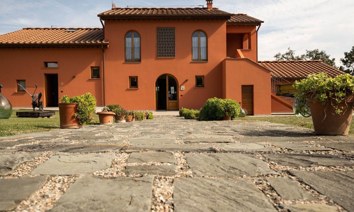 Puntoni House | Cosy apartment in villa for 4 people with WIFI, hot tub, pool, A/C, TV and panoramic view