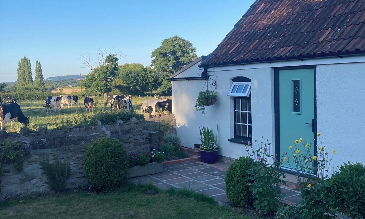 Wotton-under-Edge Apartment | Cosy Boutique Country Studio Edge of the Cotswold's Peaceful Escape!